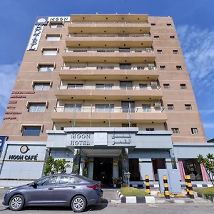 https://oyo-411-moon.hotelsdammam.com