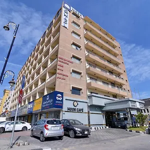 https://oyo-411-moon.hotelsdammam.com